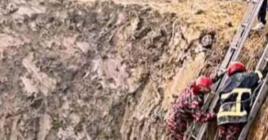 ৩২ ঘণ্টা পর গর্তে পড়ে শিশু সাজিদ উদ্ধার অভিযানের বাস্তব ছবি